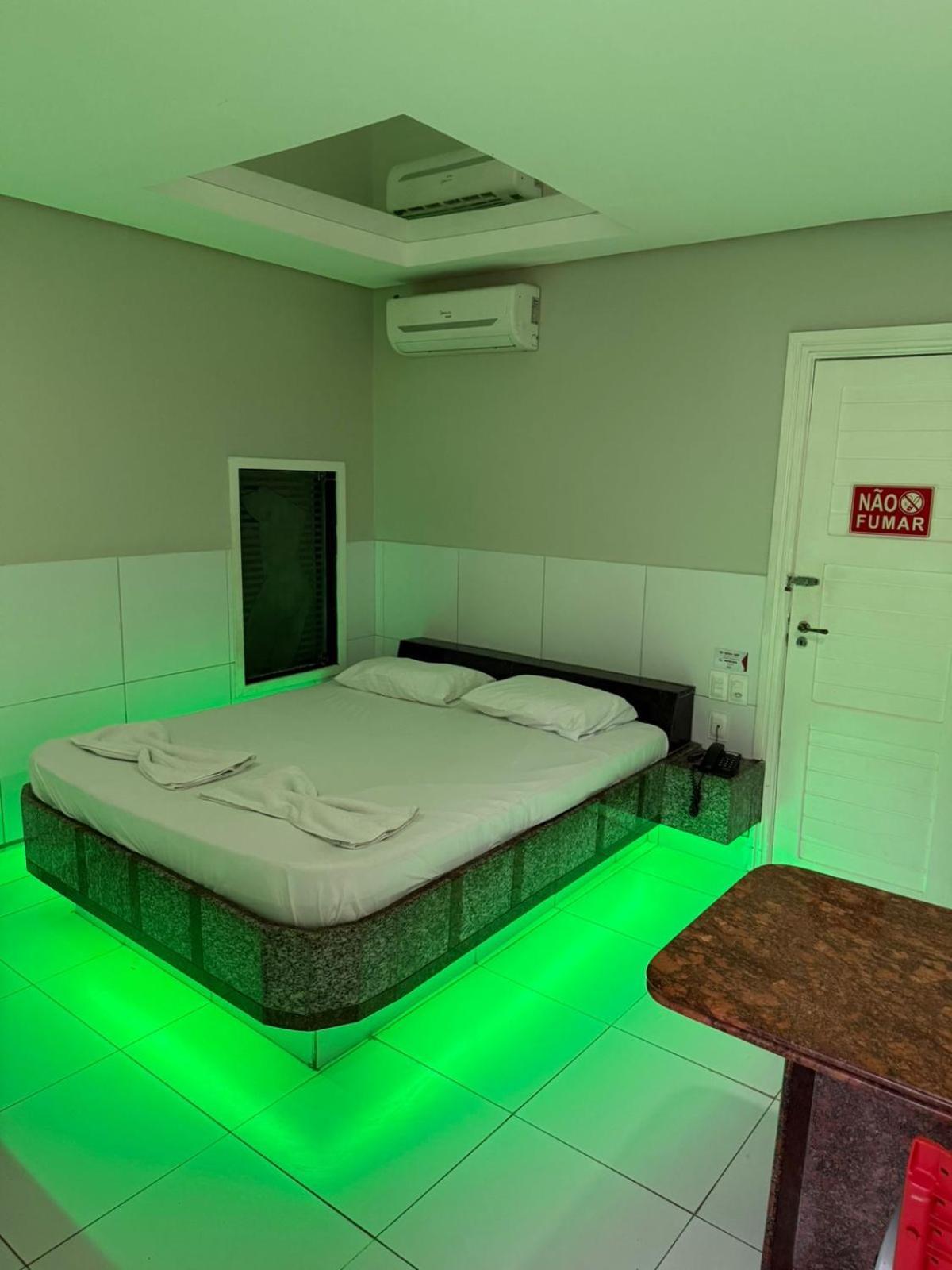 Tititi Motel (Adults Only) Olinda Luaran gambar