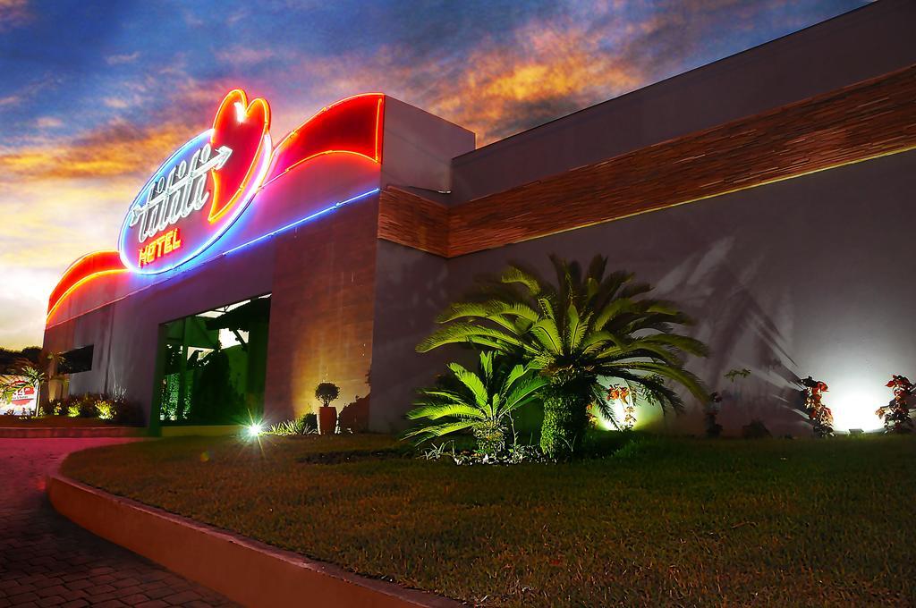 Tititi Motel (Adults Only) Olinda Luaran gambar